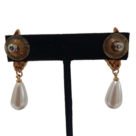 Vintage Napier Gold Tone Shell Tear Drop Pearl Drop Down Dangle Pierced Earring - Picture 4 of 5